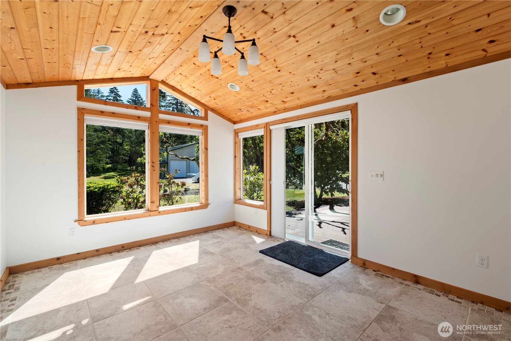 61 Saddle Drive