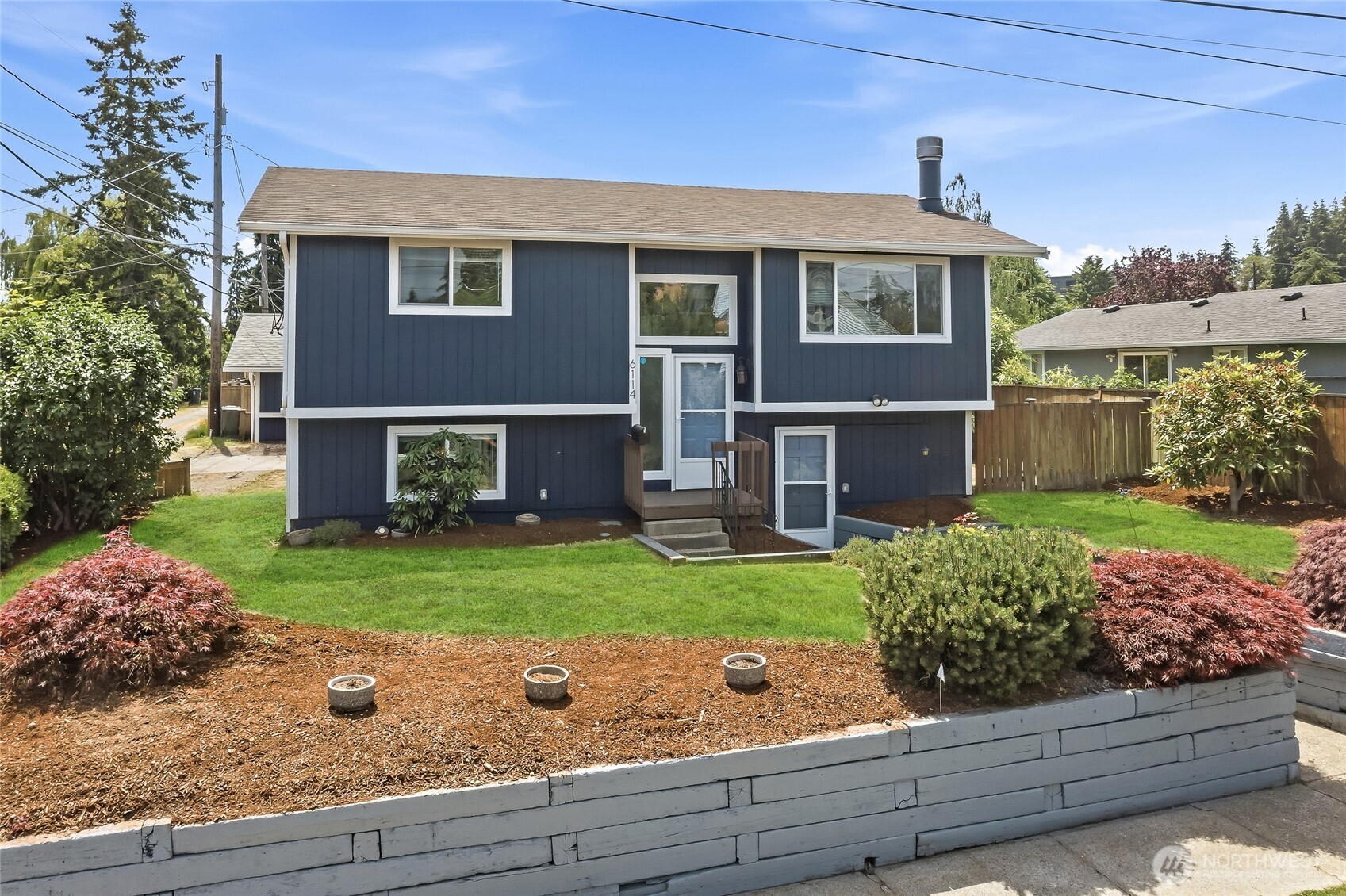 6114 N 49th Street Unit: Unit A