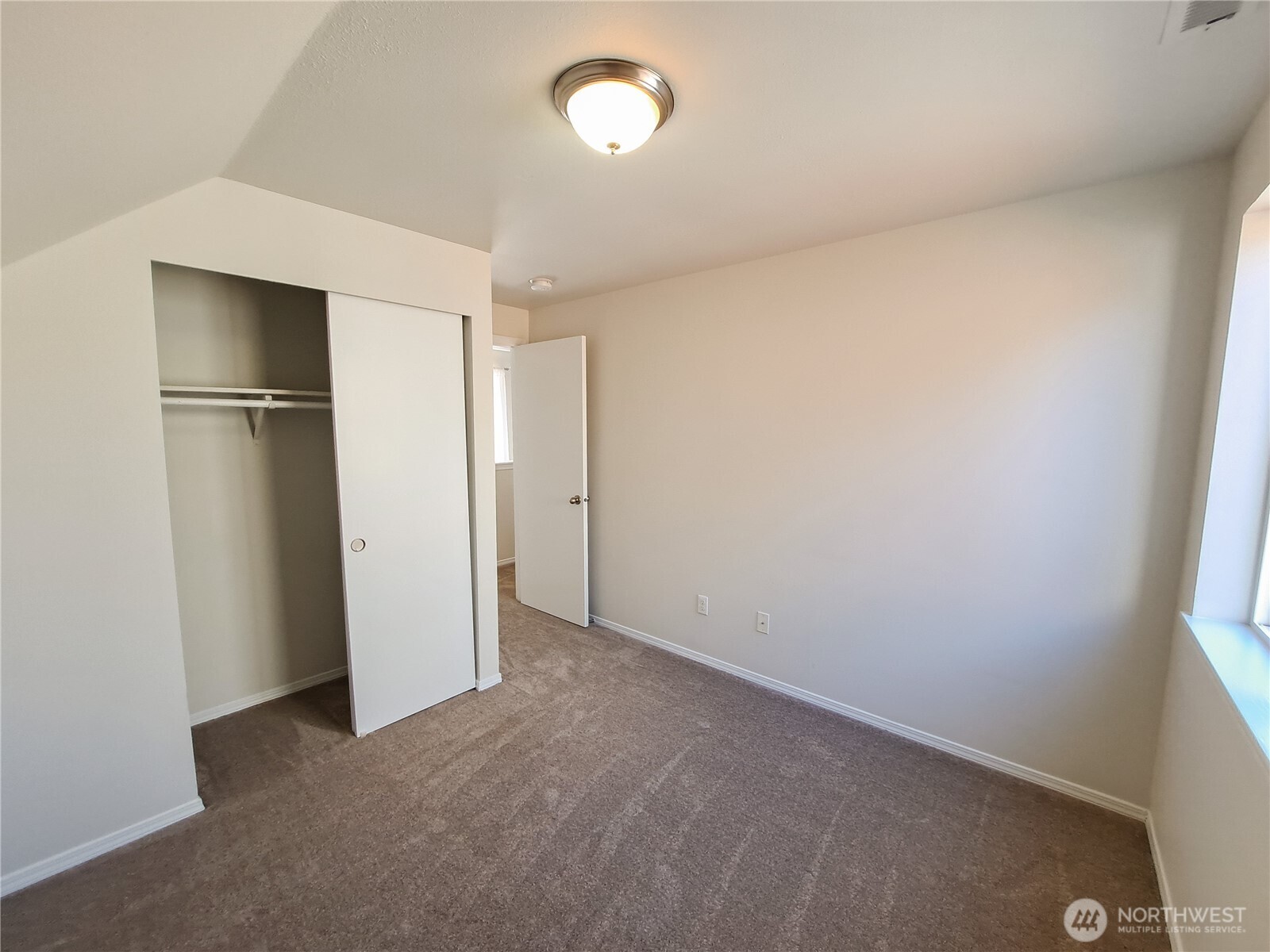 117 99th Street Court E