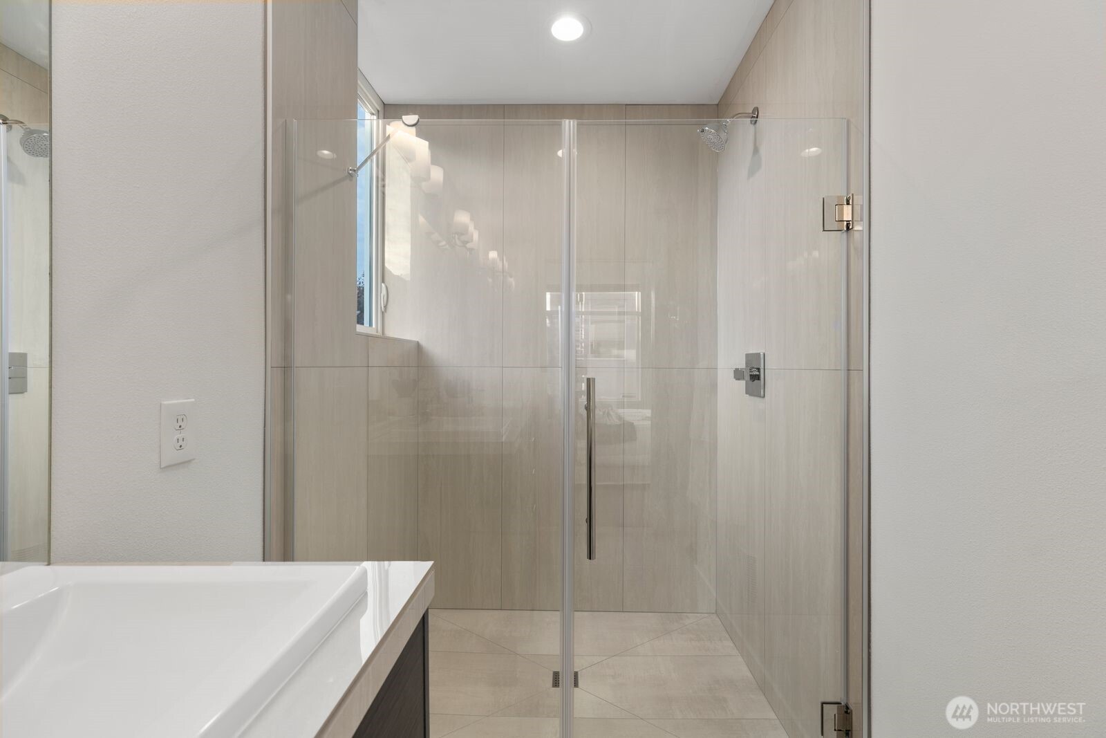 124 20th Avenue Unit: B