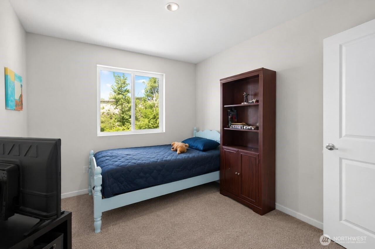 3428 NE 120th Circle