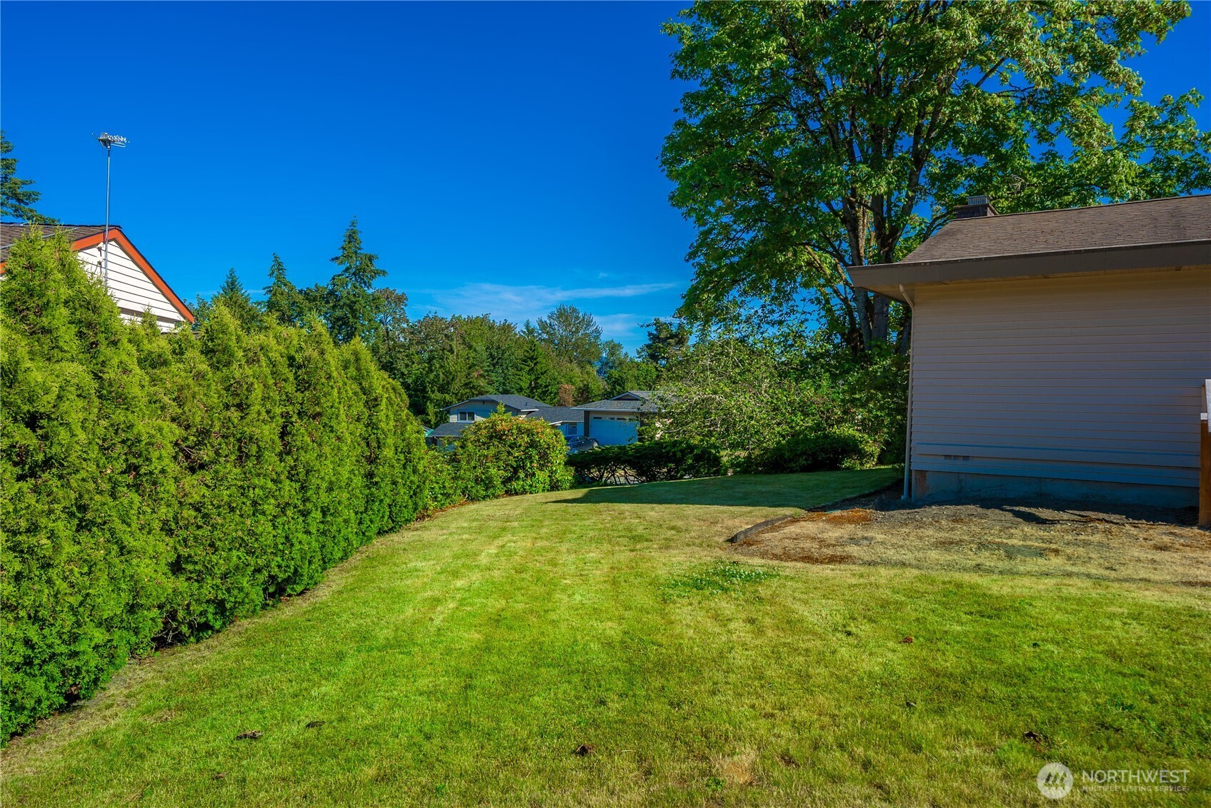 17326 NE 18th Place