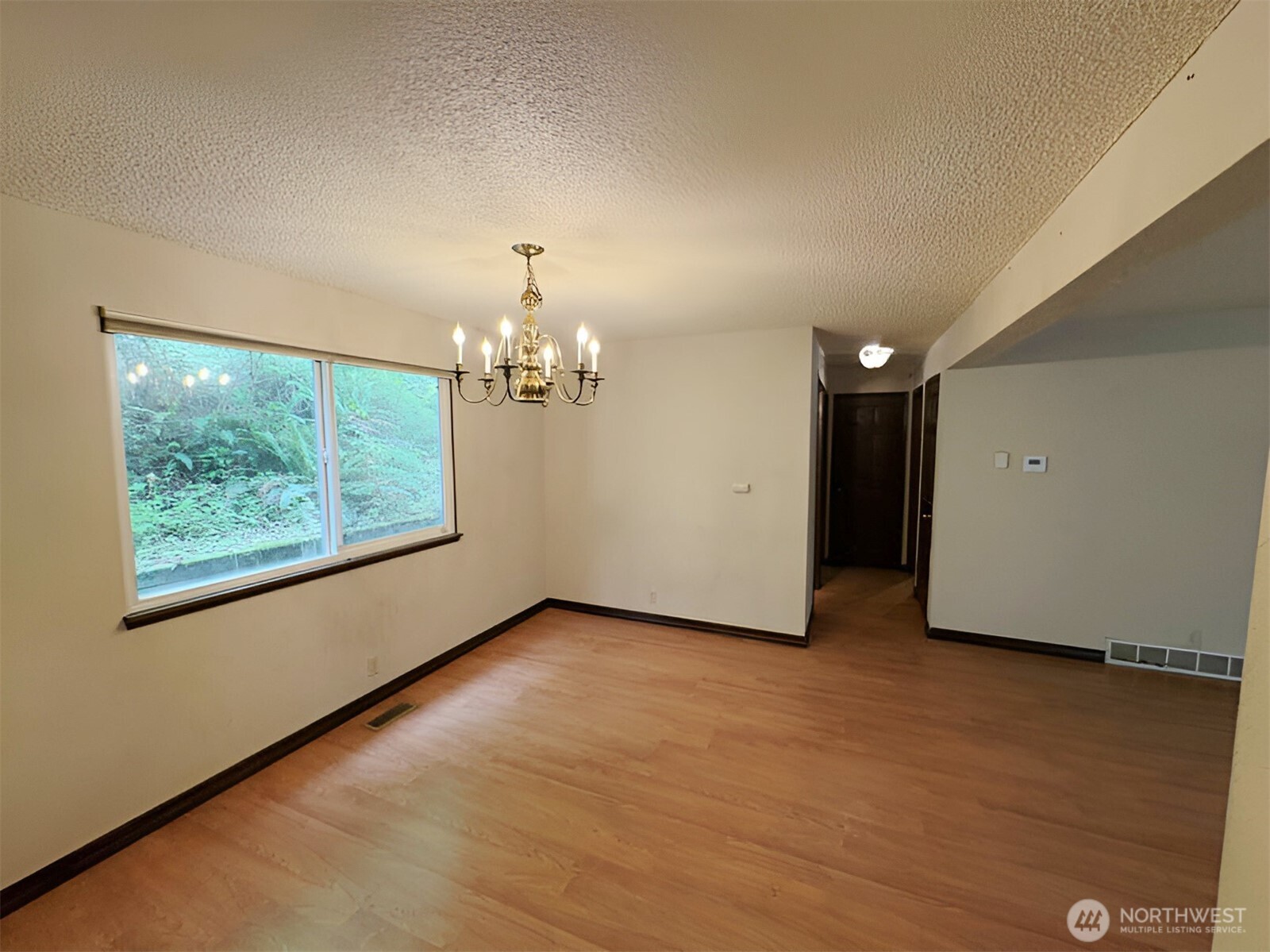 24404 SE Mirrormont Boulevard