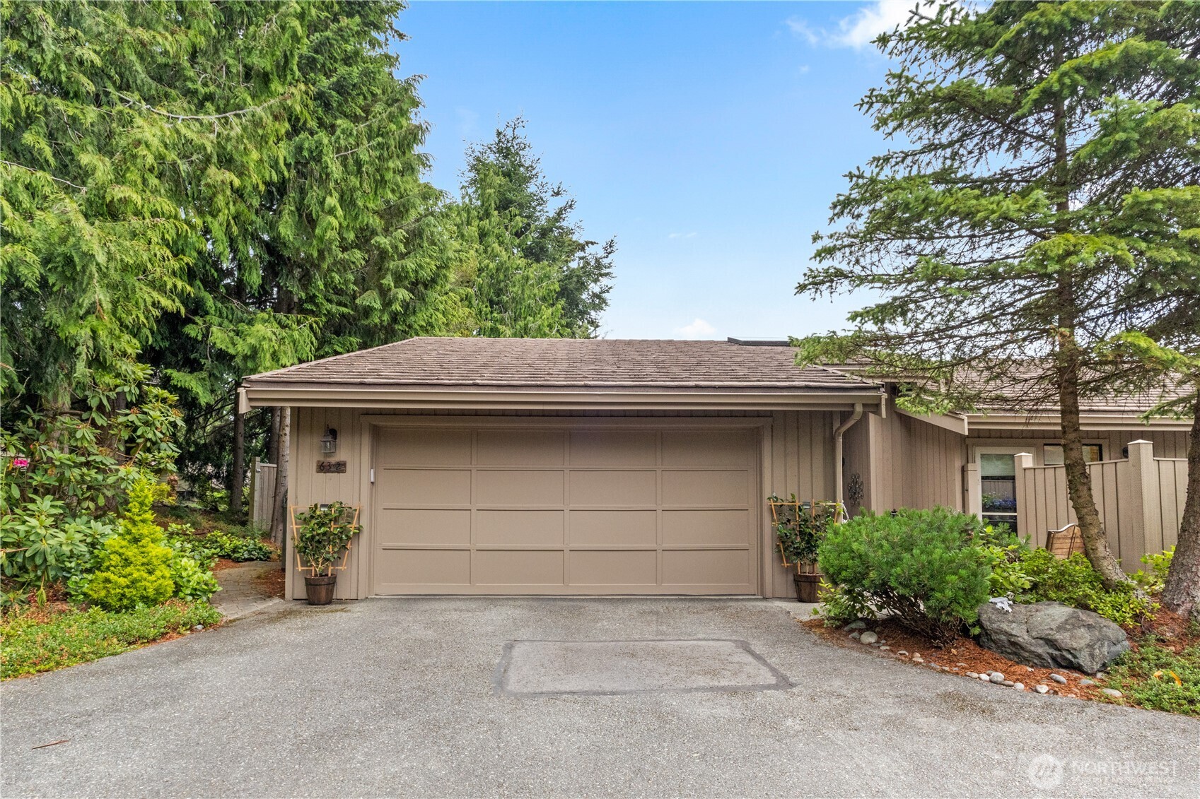 63 Bluffs Lane Unit: 2