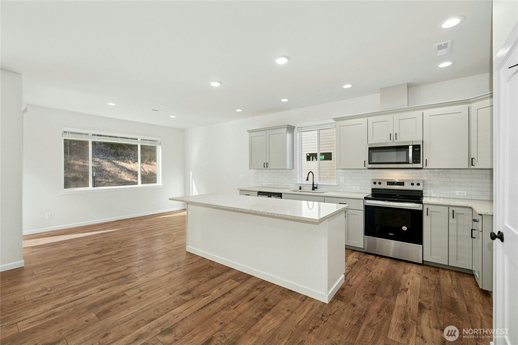 10012 Jackson Street Unit: 307