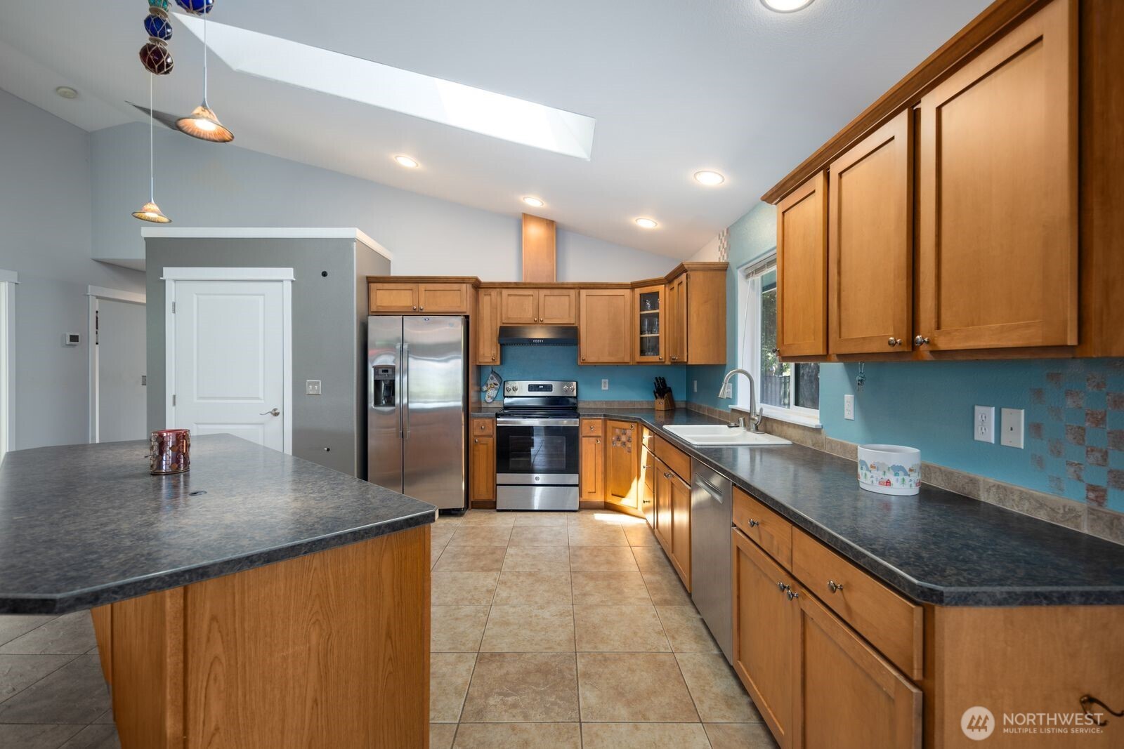 161 N Razor Clam Drive SW