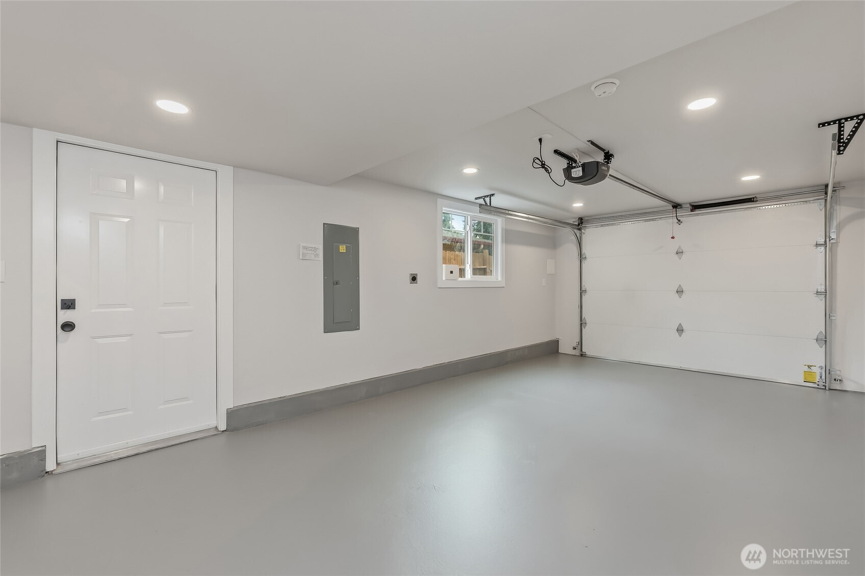 111 Tule Lake Road E