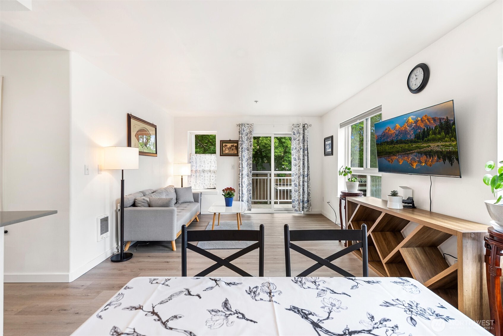 2805 NE 125th Street Unit: 304