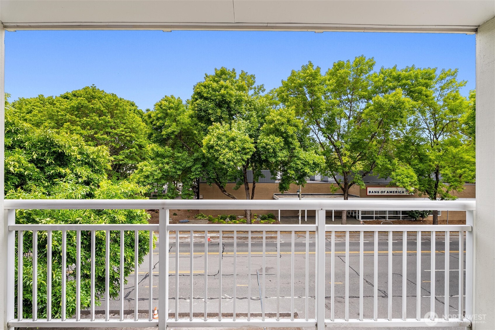 2805 NE 125th Street Unit: 304