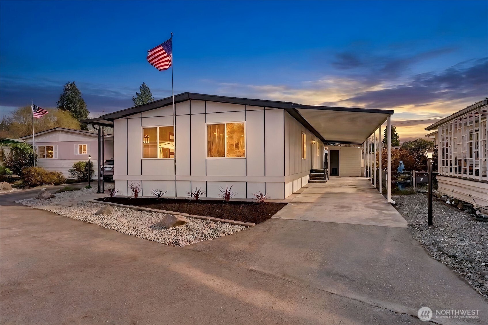 1510 Maple Lane Unit: 7