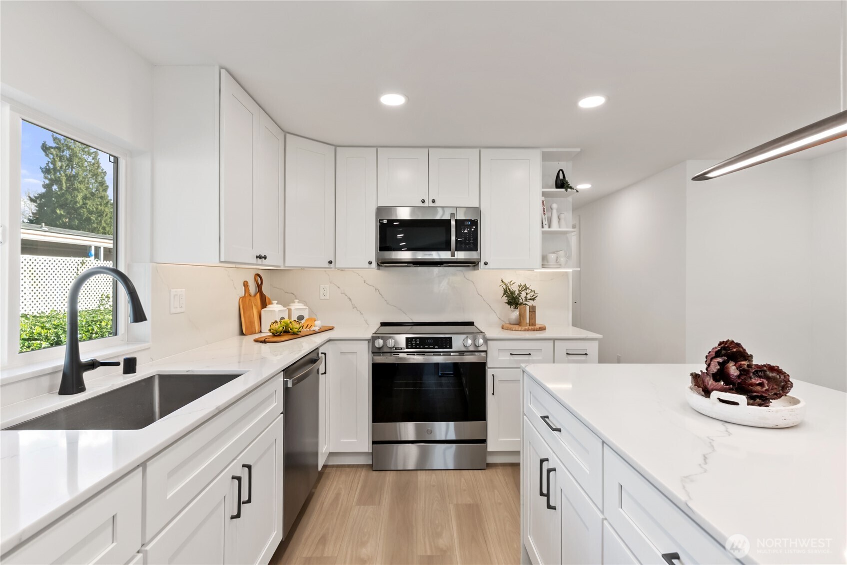 1510 Maple Lane Unit: 7