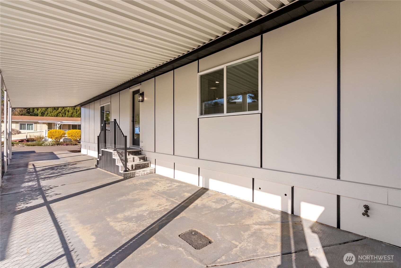 1510 Maple Lane Unit: 7