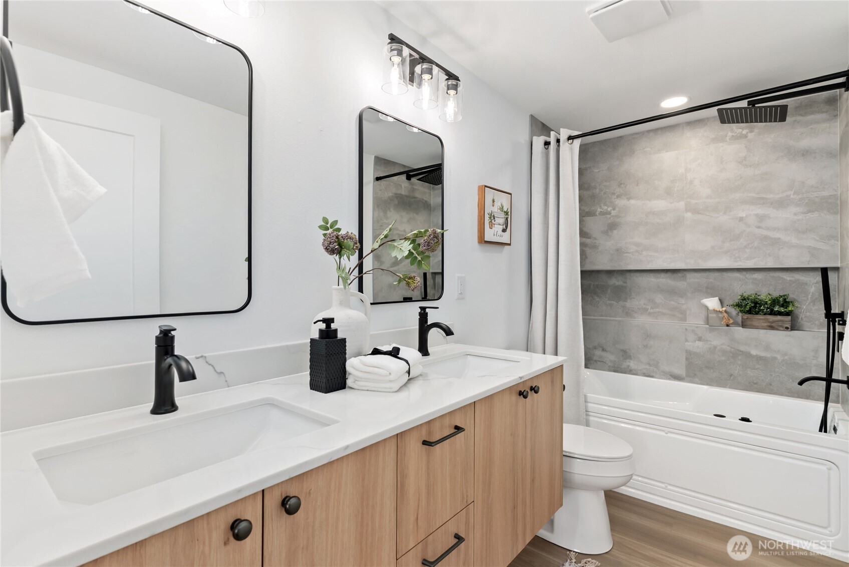 1510 Maple Lane Unit: 7