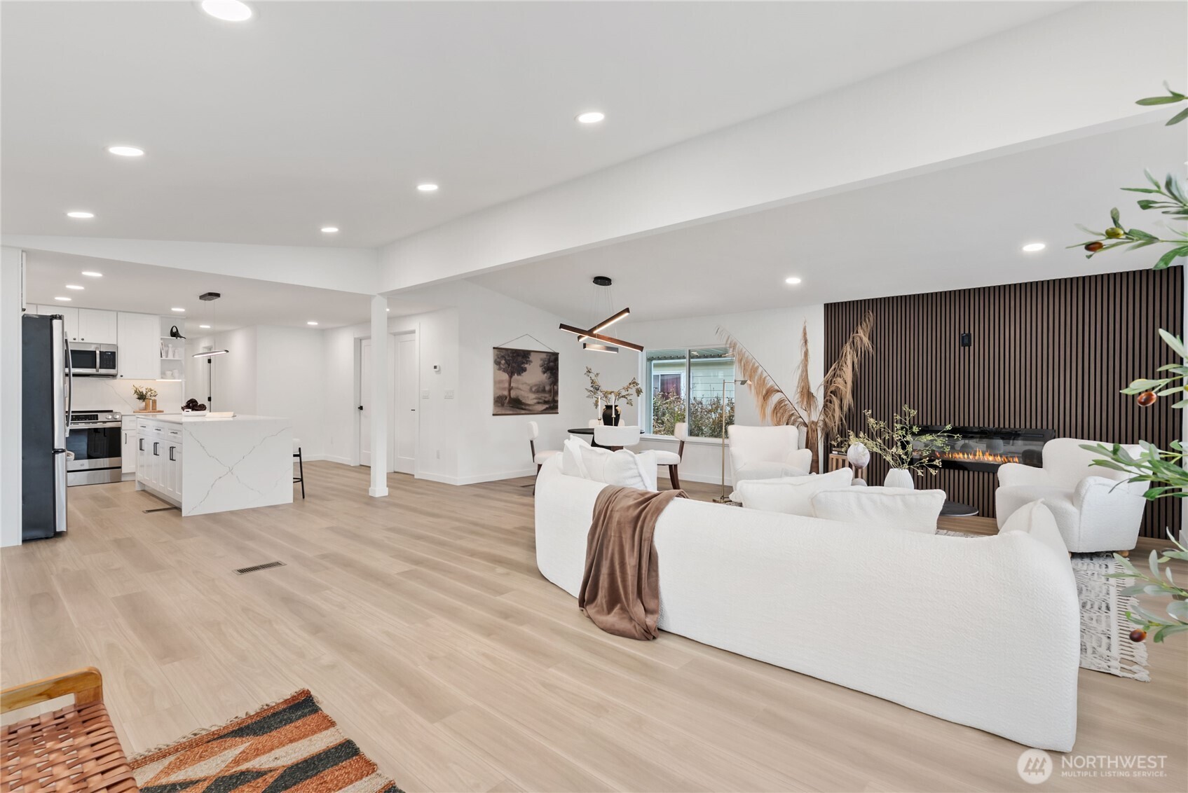 1510 Maple Lane Unit: 7
