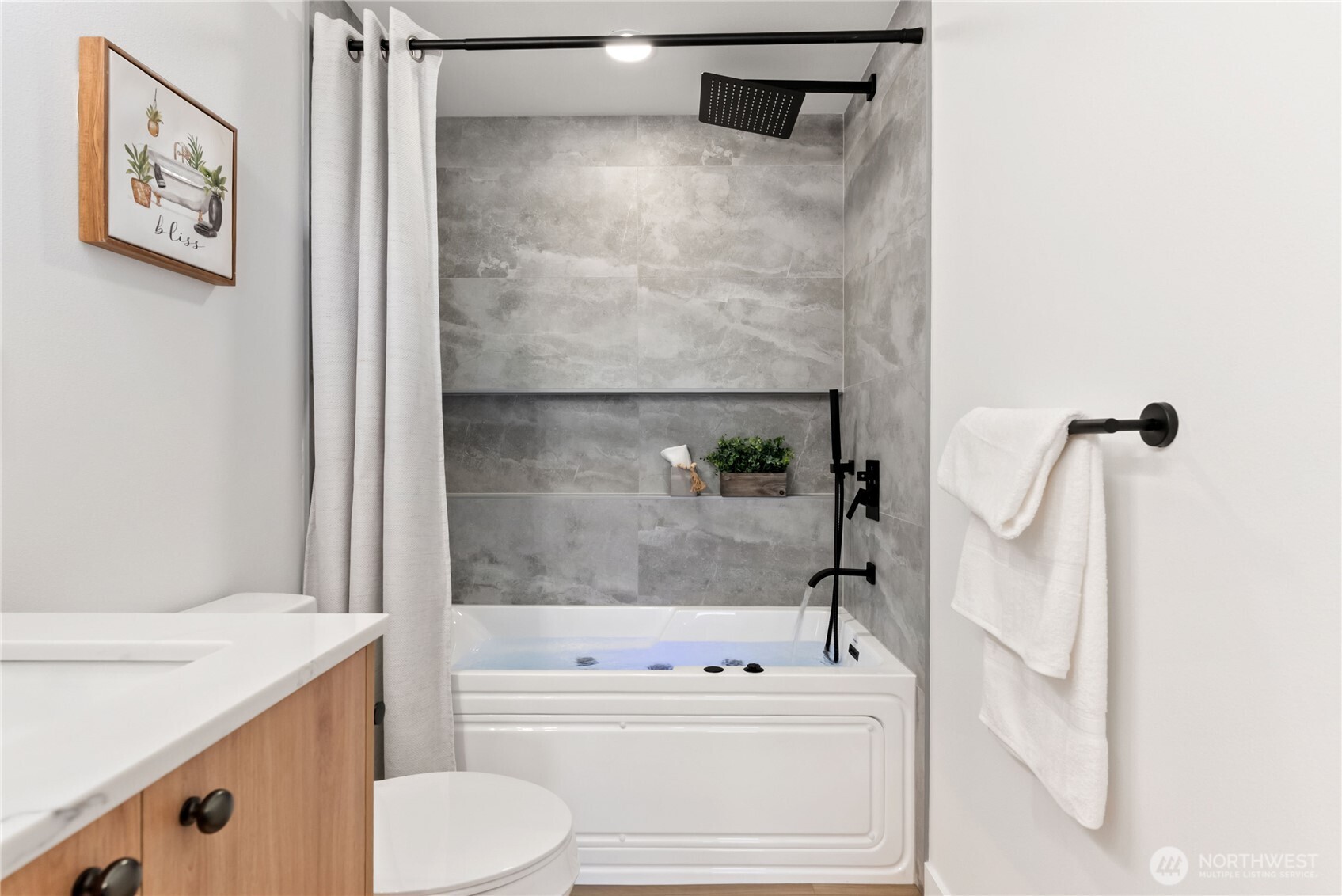 1510 Maple Lane Unit: 7