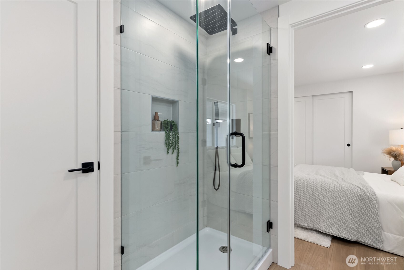 1510 Maple Lane Unit: 7