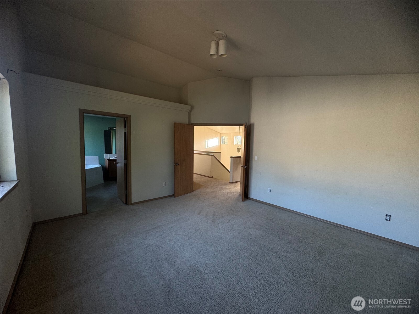 651 Milwaukee Boulevard S