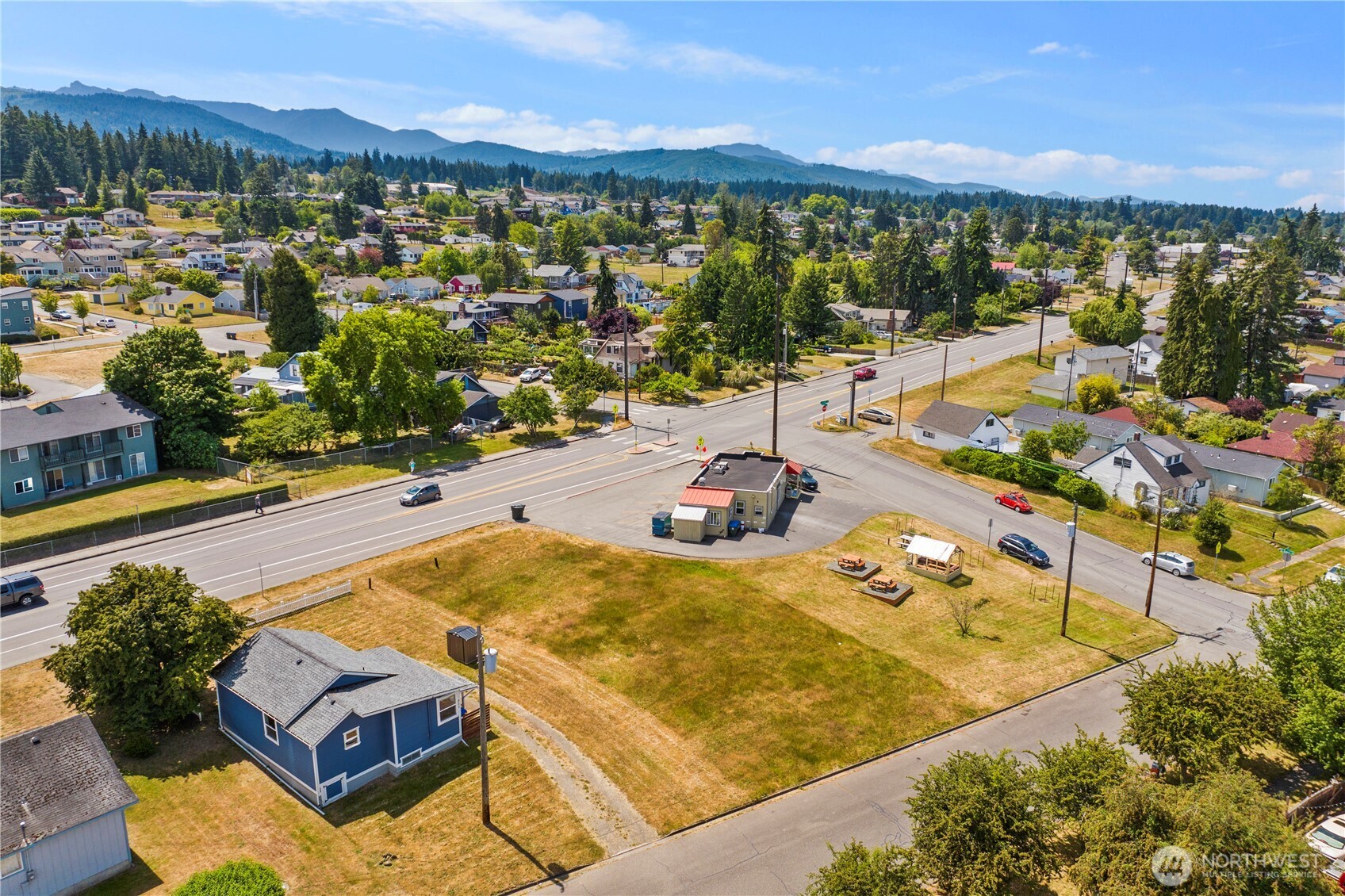 709 E Lauridsen Boulevard