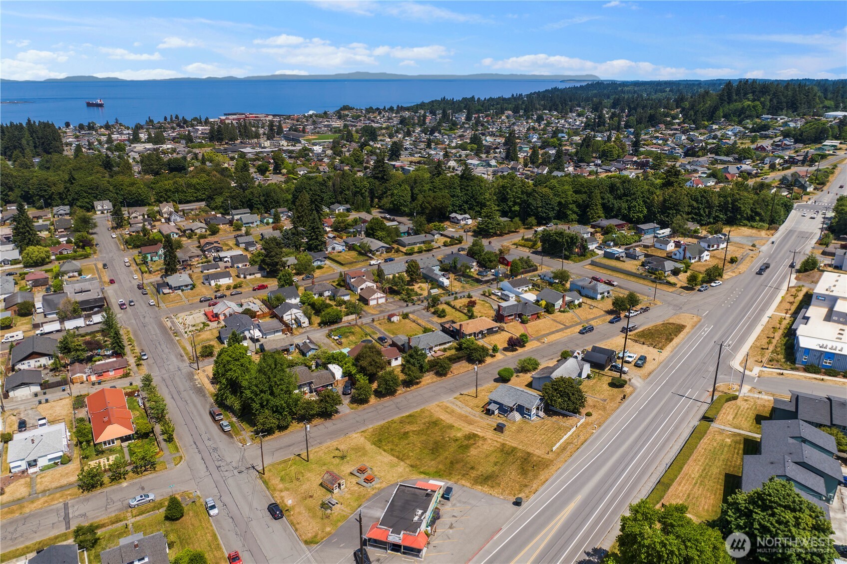 709 E Lauridsen Boulevard