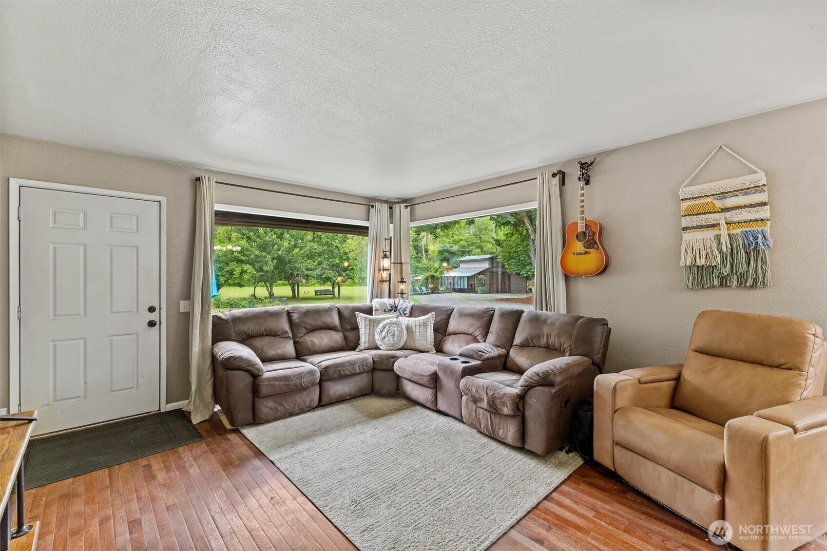 6011 Roberts Road
