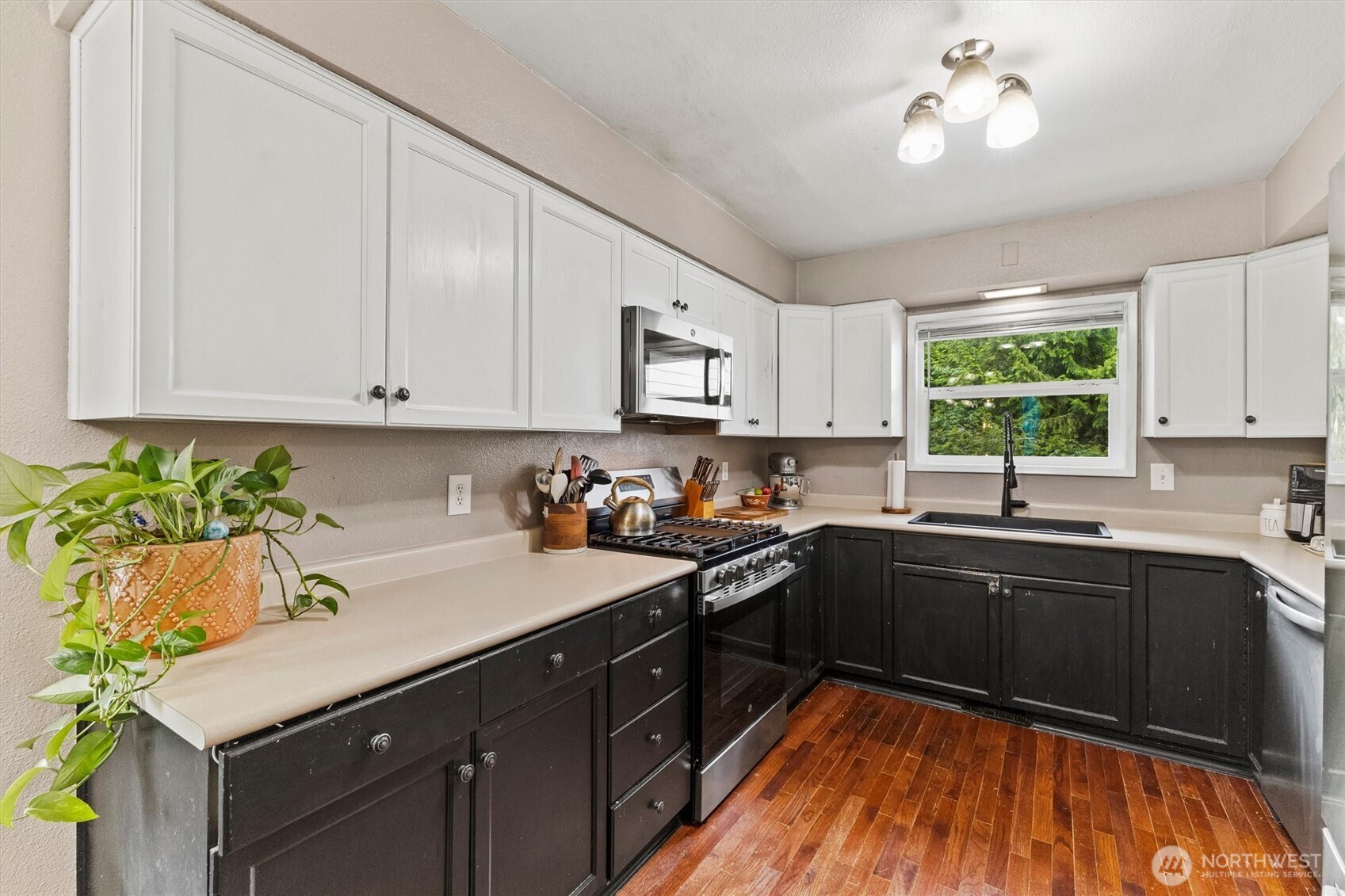 6011 Roberts Road