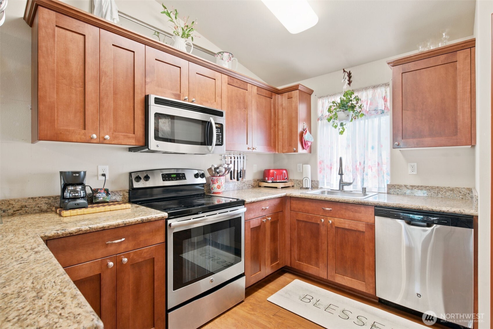2311 W 12th Street