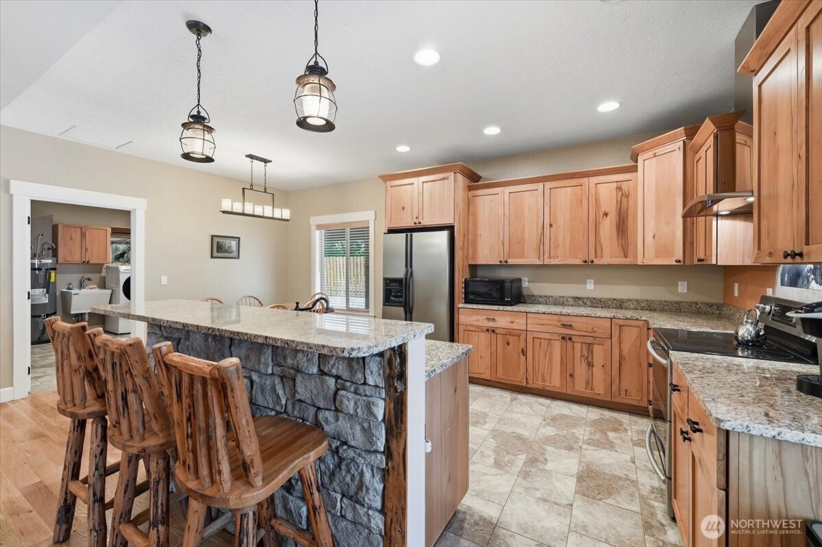 3320 Hansel Lane