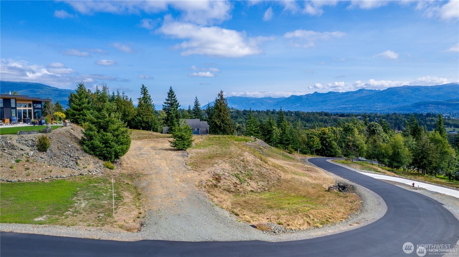 7583 Avalon Heights Way