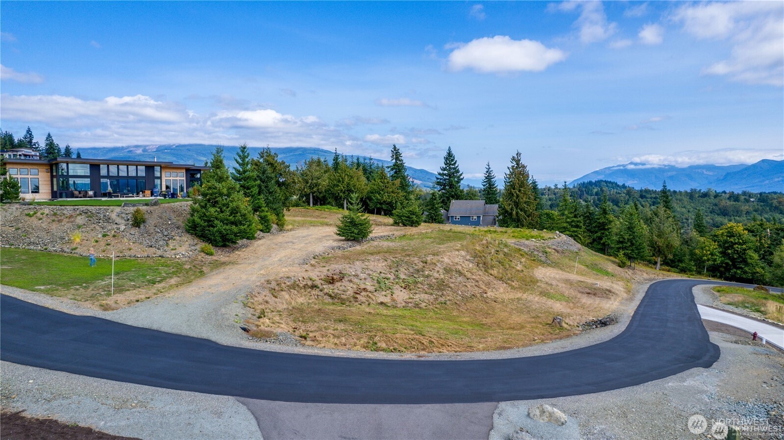 7583 Avalon Heights Way