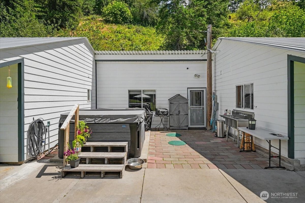 1571 Mission Creek Road