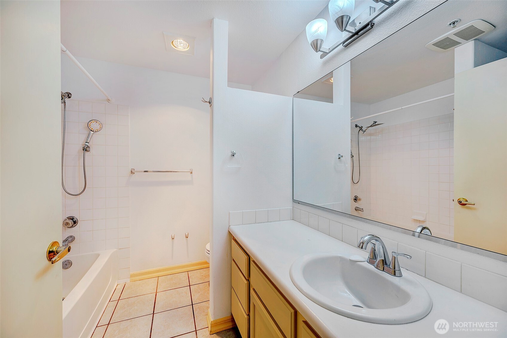 1001 W Casino Road Unit: A103