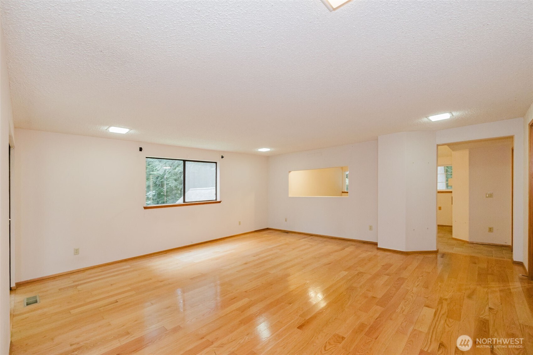 8565 Phillips Road SE