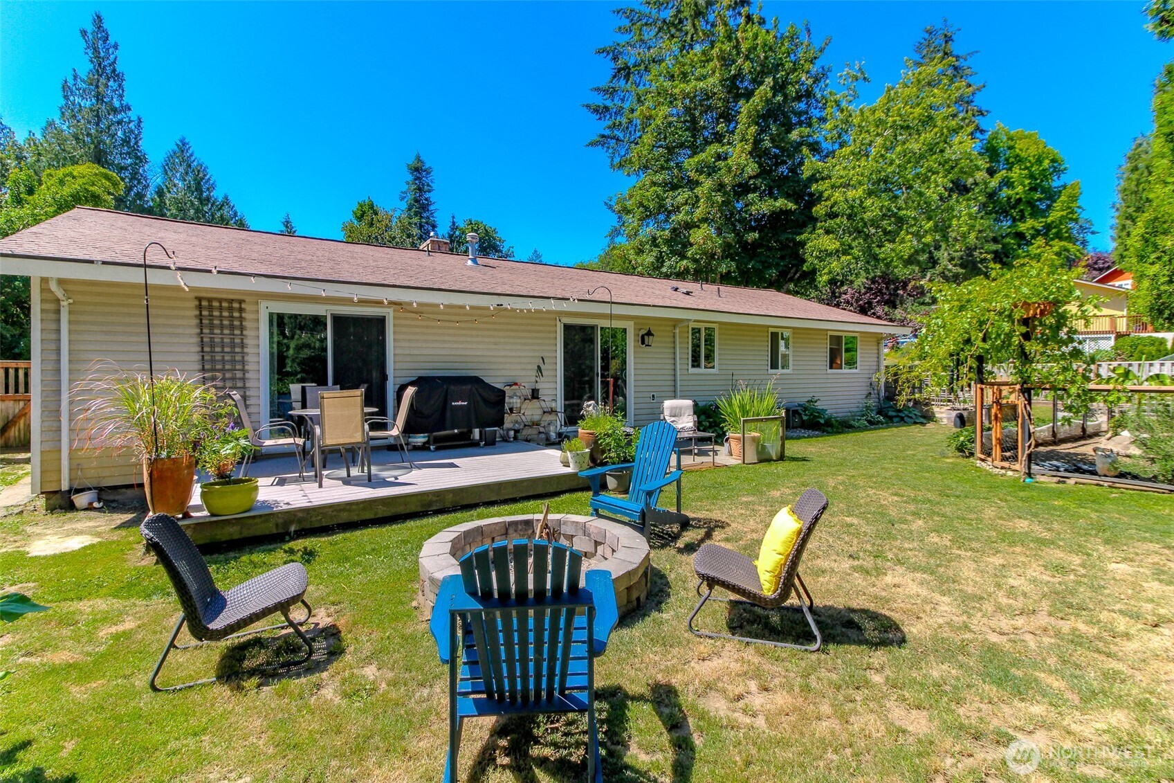 737 NW Firglade Drive