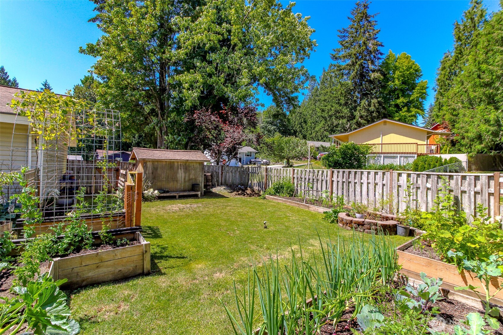 737 NW Firglade Drive
