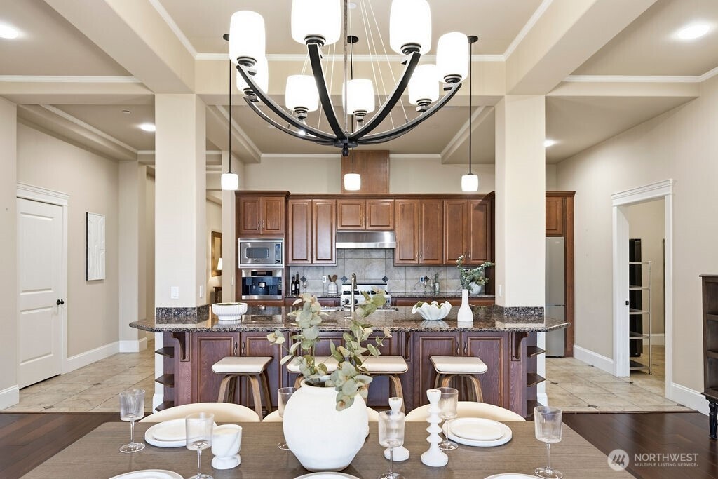 207 Broadway Unit: 200