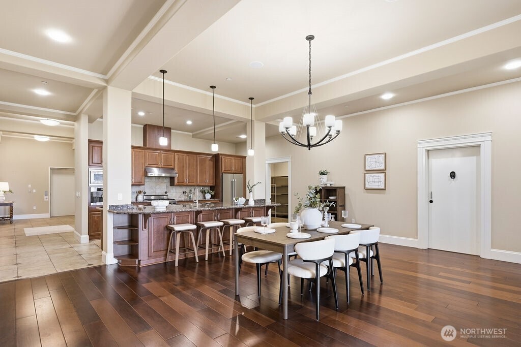 207 Broadway Unit: 200