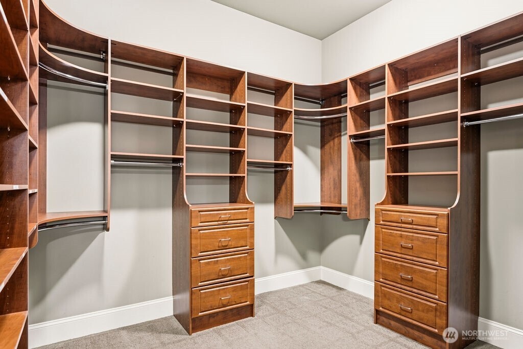 207 Broadway Unit: 200