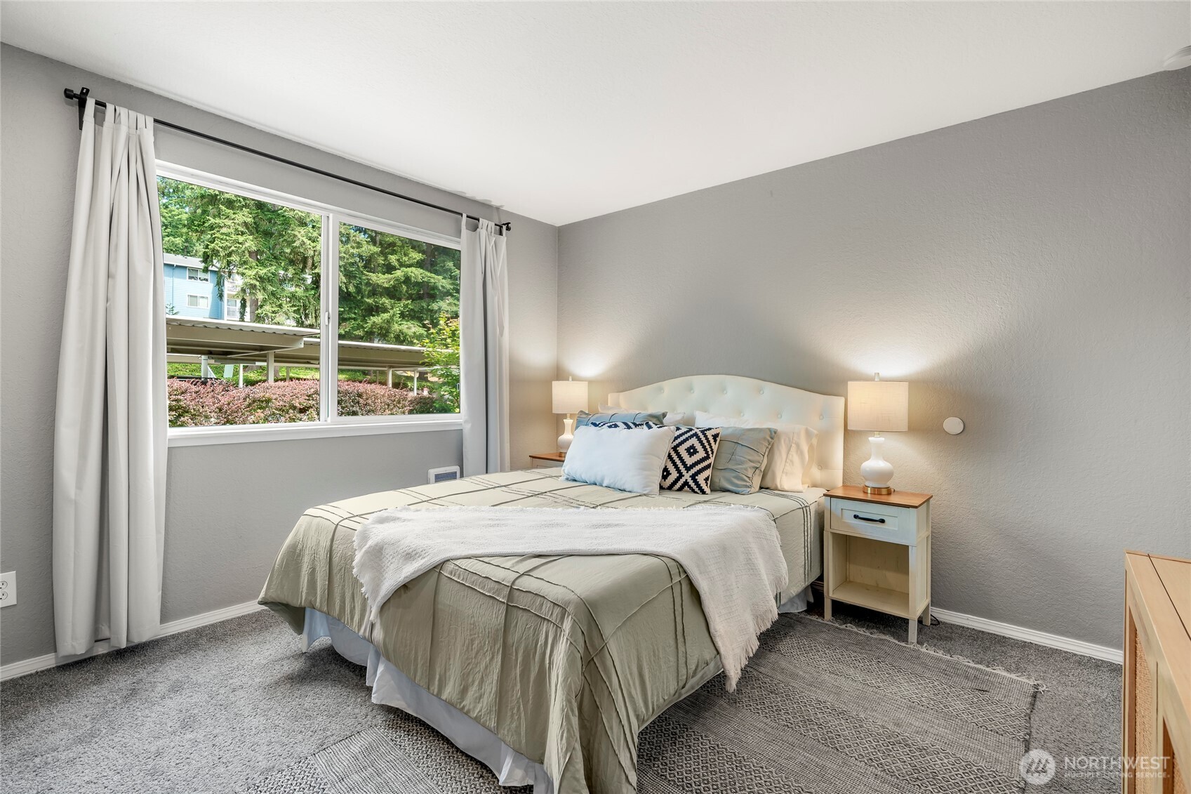 9474 Redmond-Woodinville Road NE
