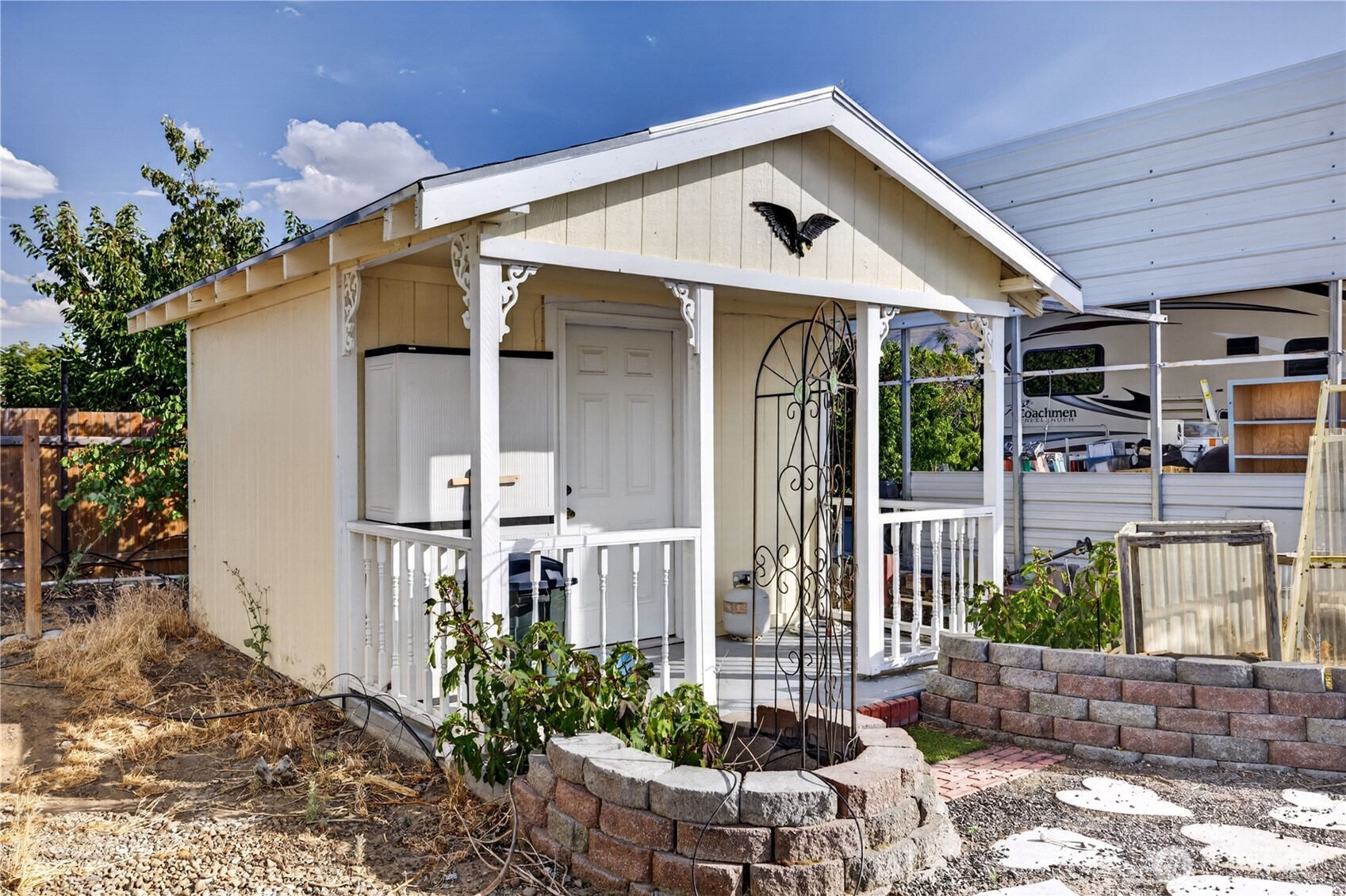 105 Edgewater Way SW