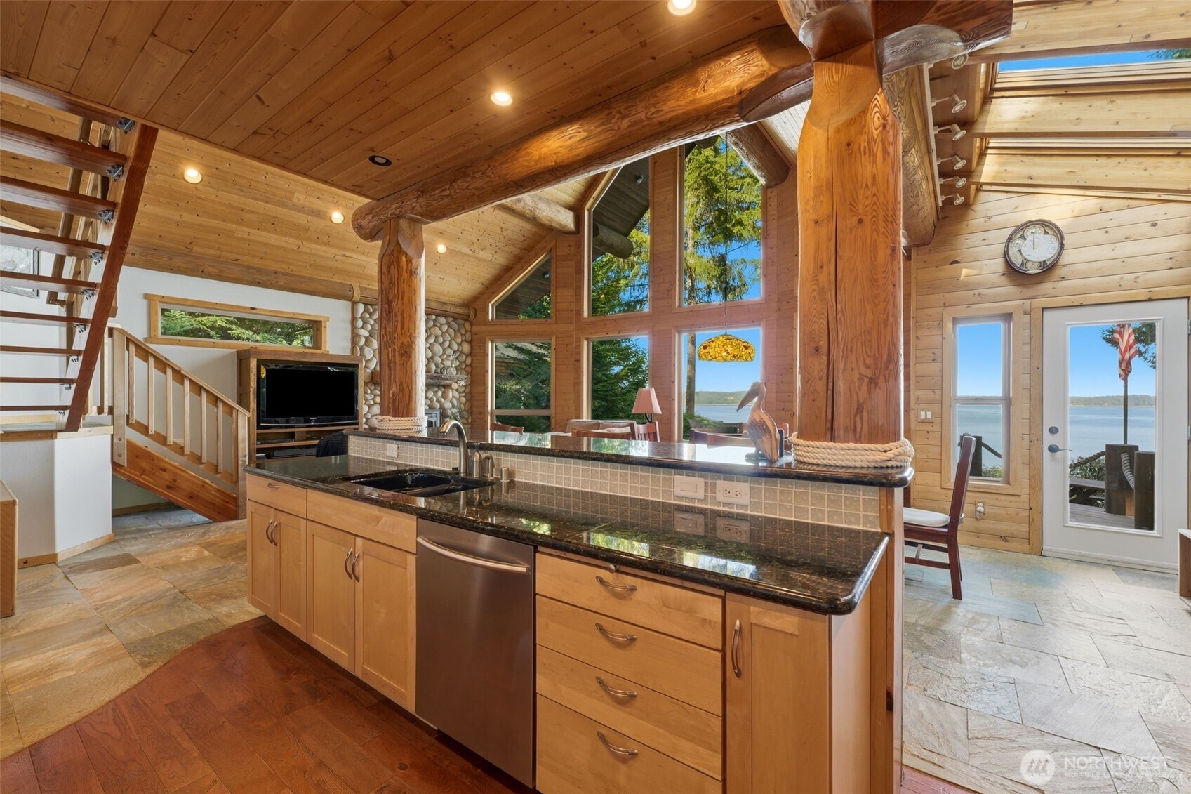 151 E Tamarack Lane