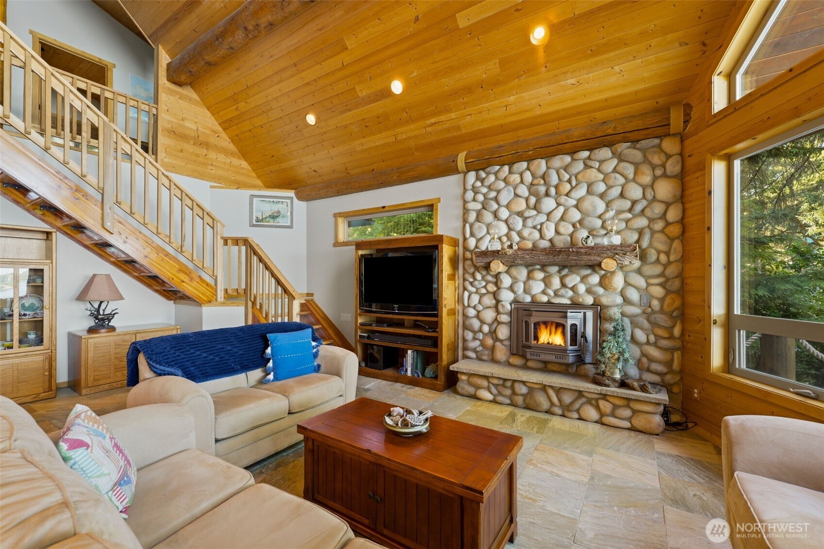 151 E Tamarack Lane