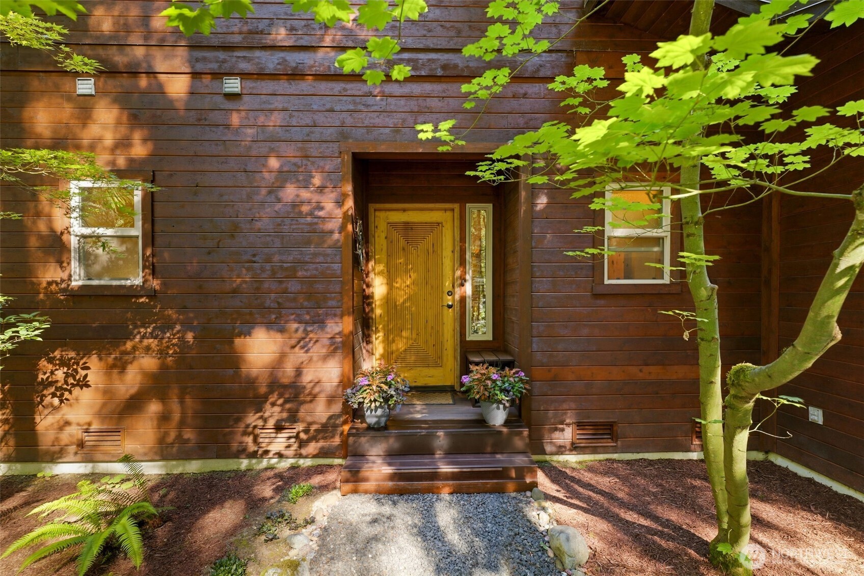 151 E Tamarack Lane
