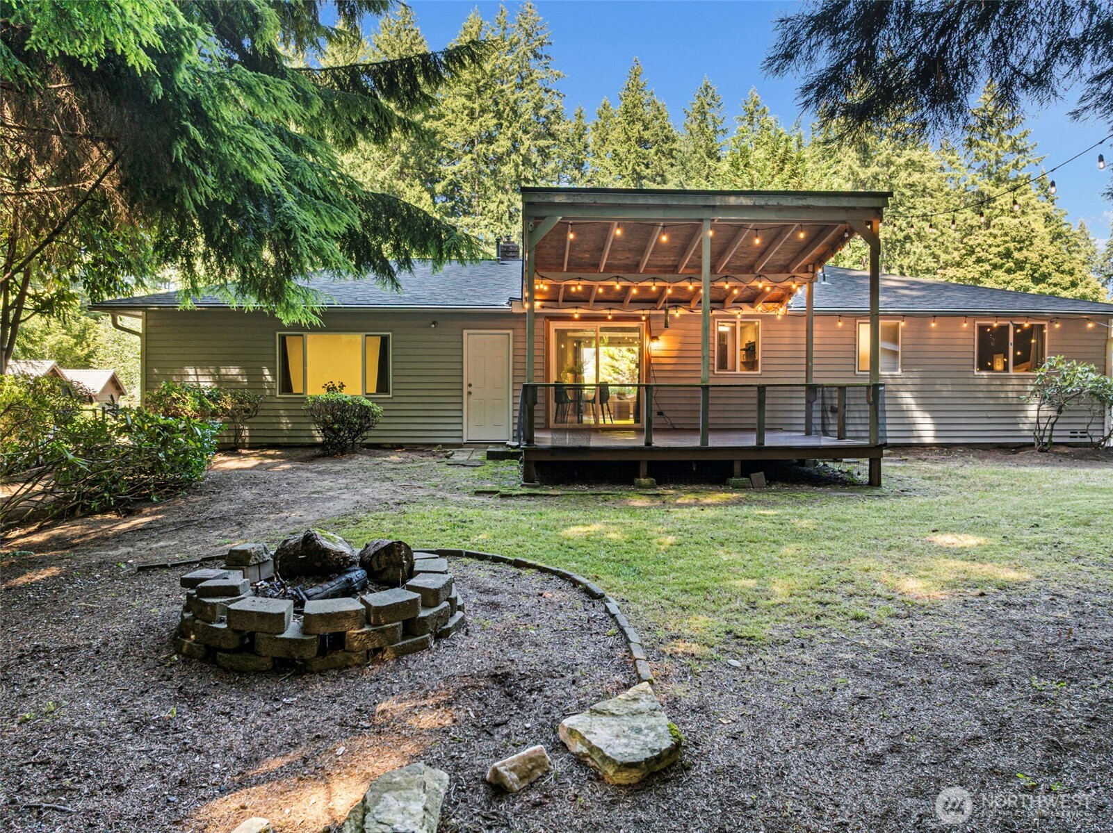 2356 Red Spruce Drive SE