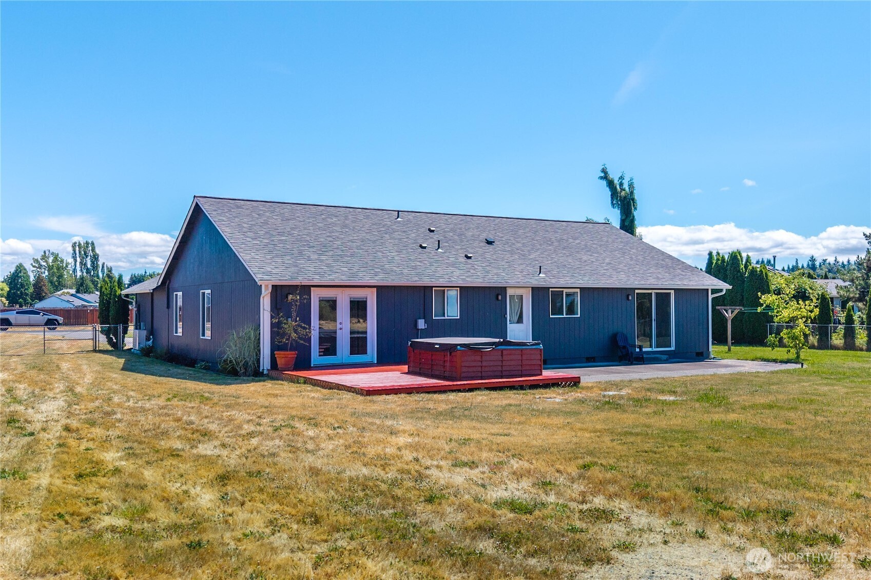 9200 Applegate Loop SW