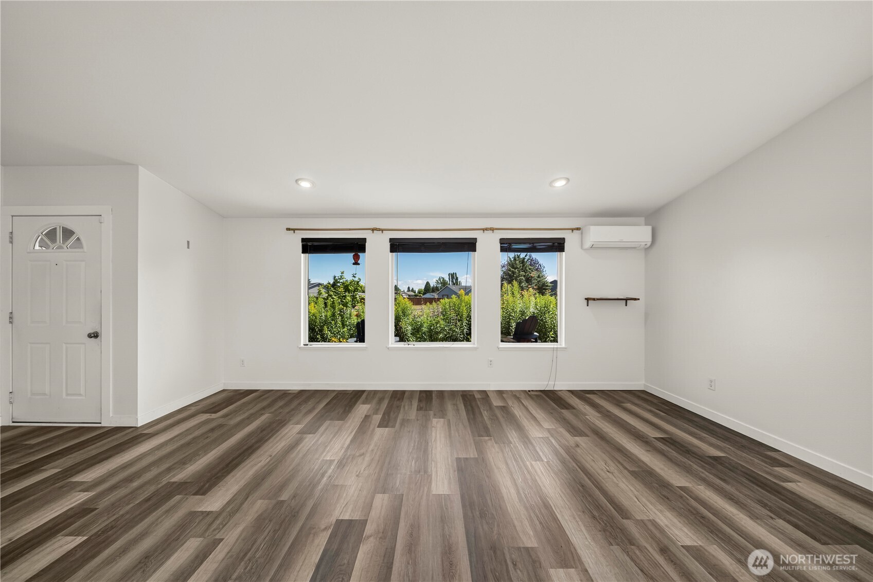 9200 Applegate Loop SW