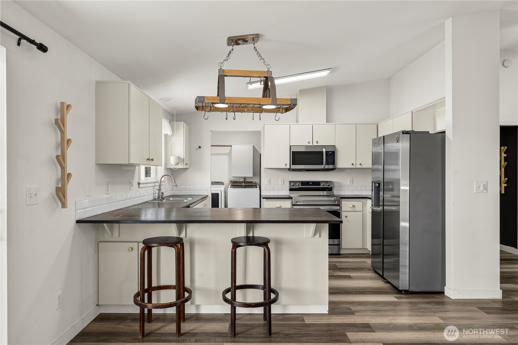 9200 Applegate Loop SW
