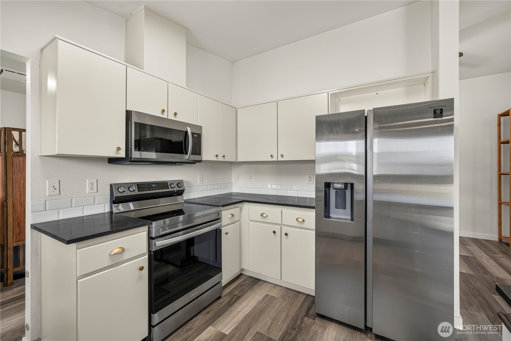9200 Applegate Loop SW