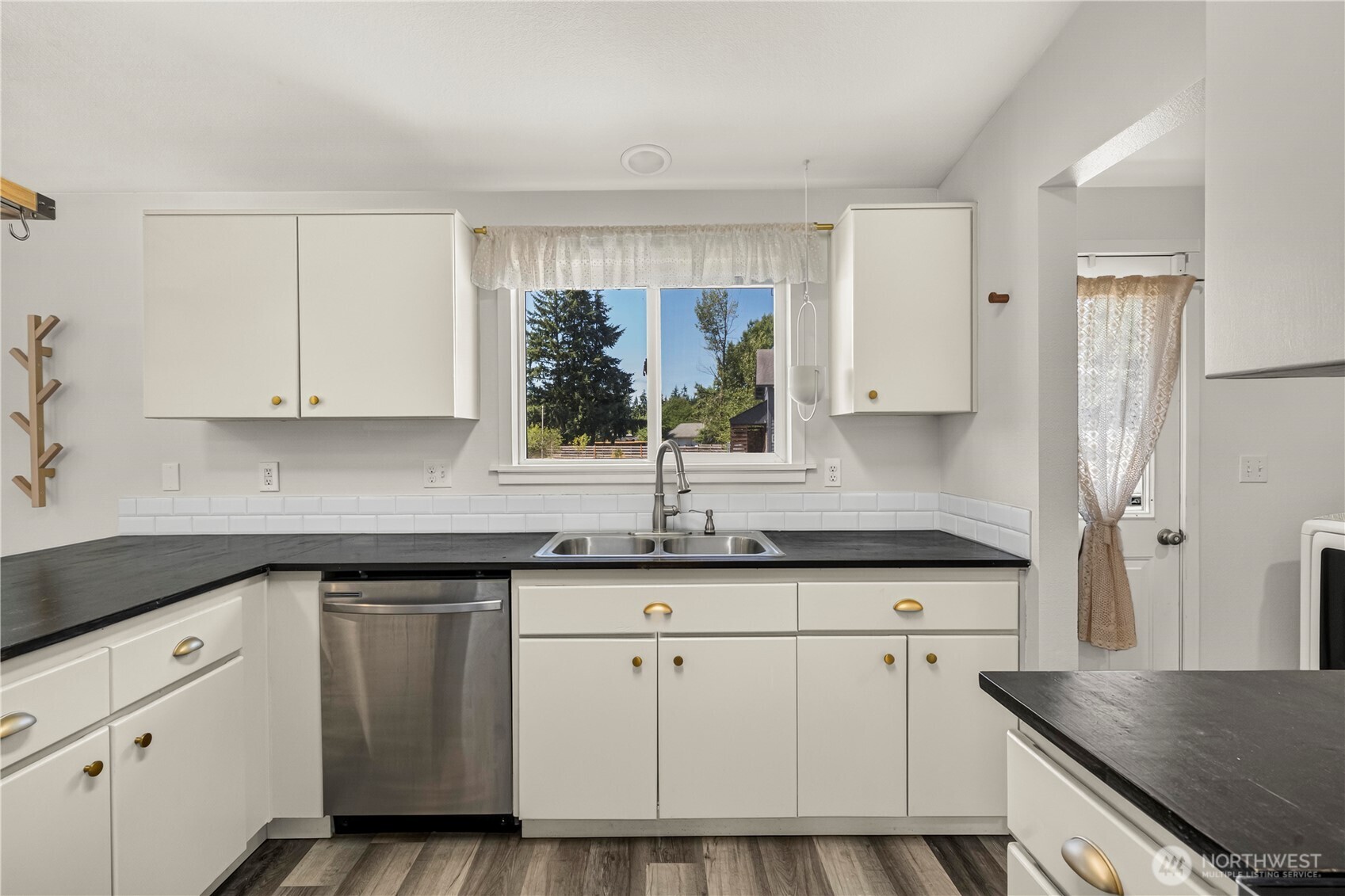 9200 Applegate Loop SW