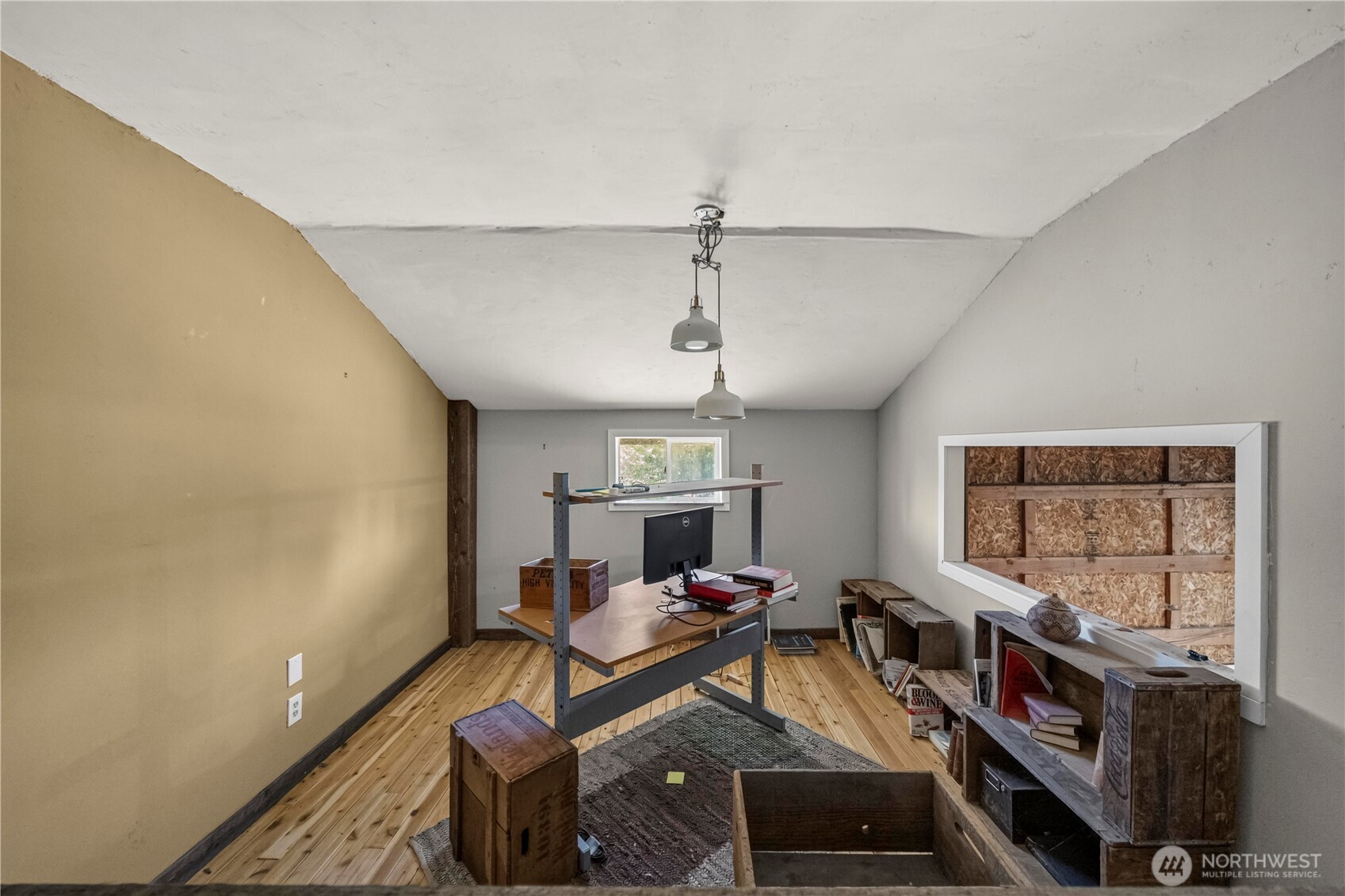9200 Applegate Loop SW