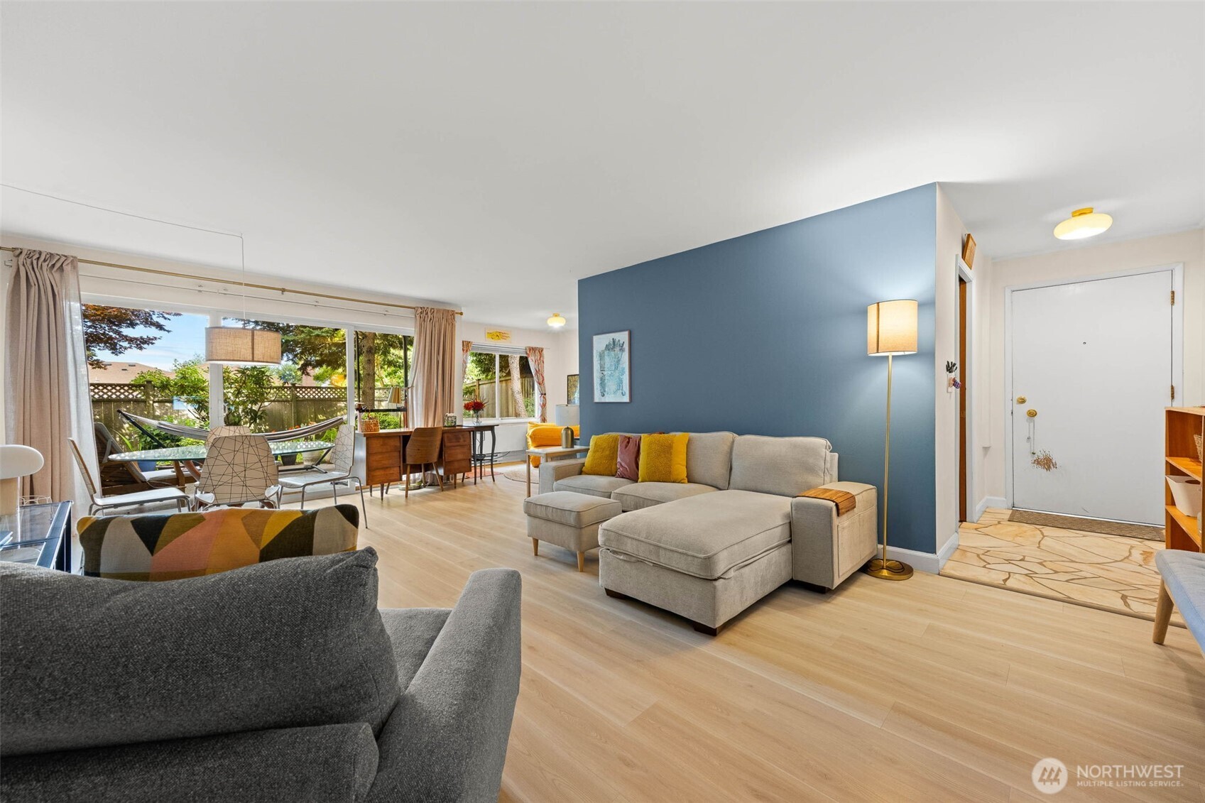 11515 Greenwood Avenue N Unit: H